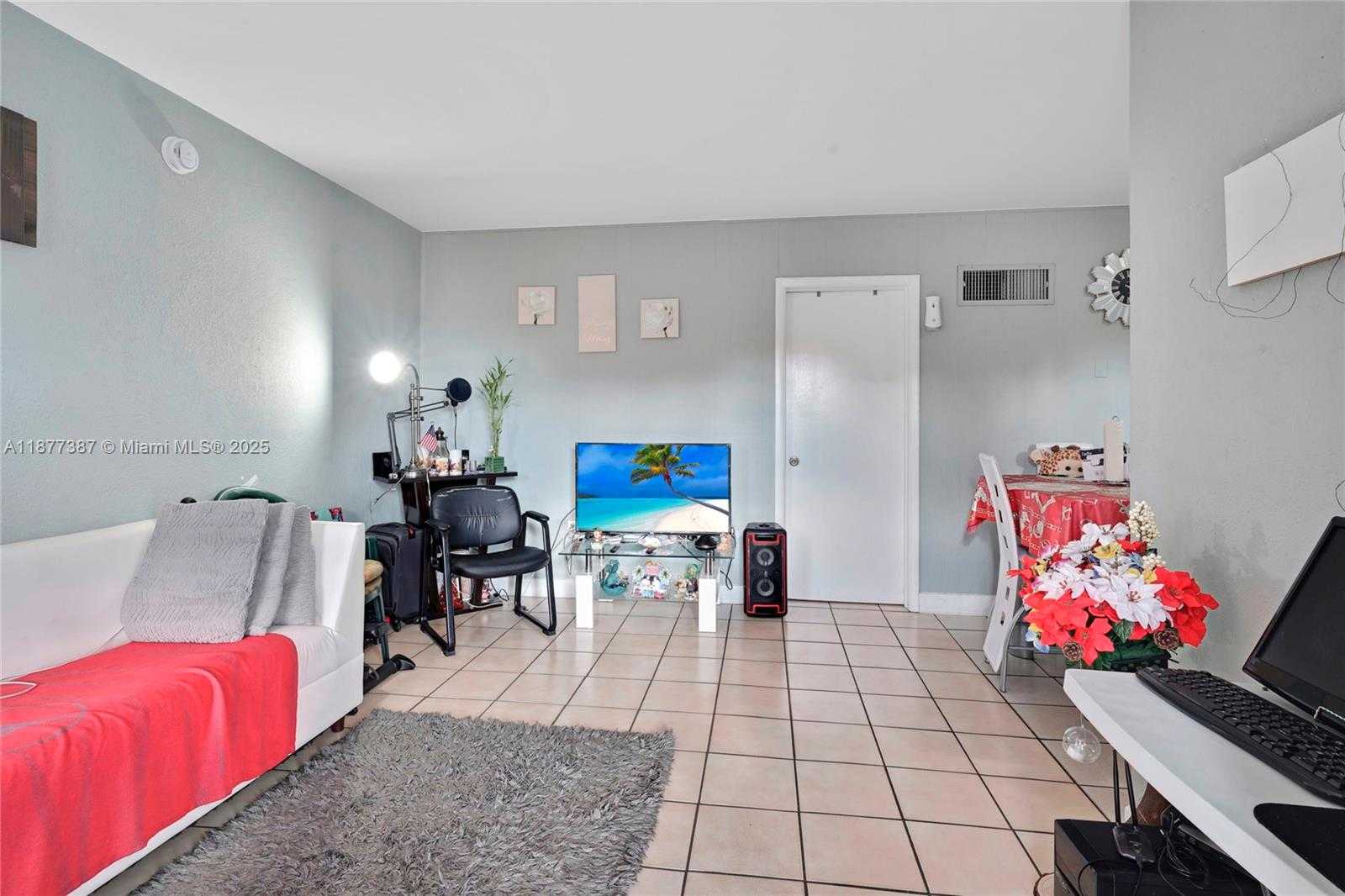 Small Image of 1255 WEST 49TH PL #H202, Hialeah Number 11