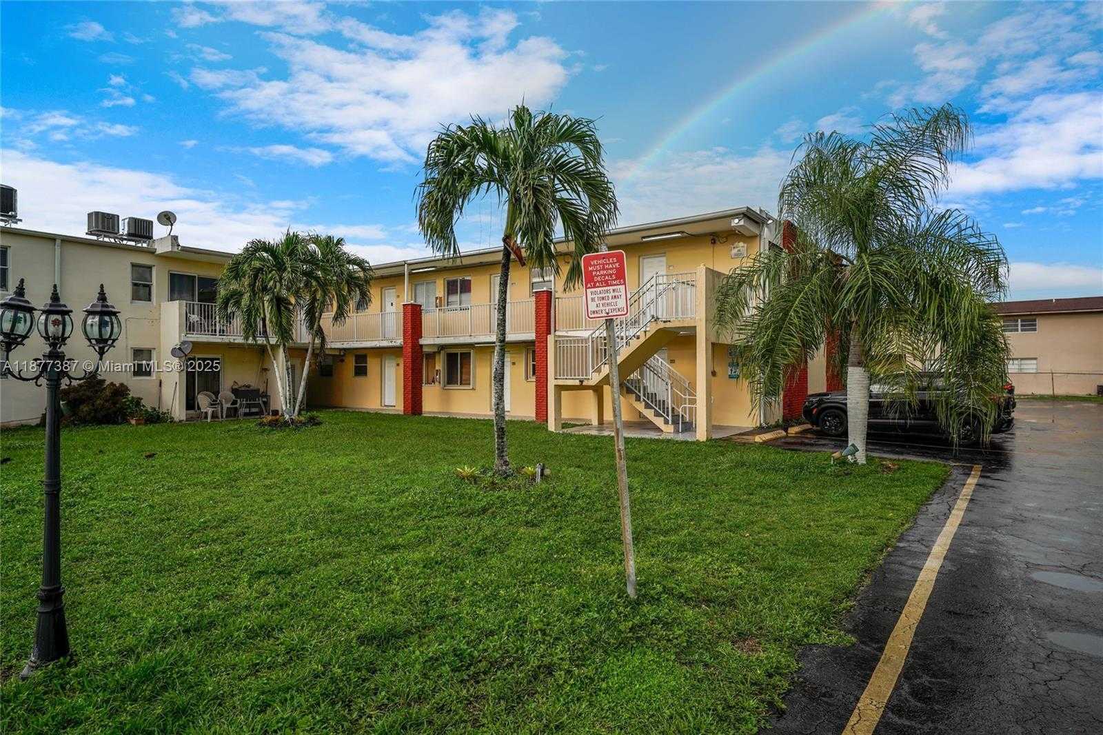 Small Image of 1255 WEST 49TH PL #H202, Hialeah Number 17