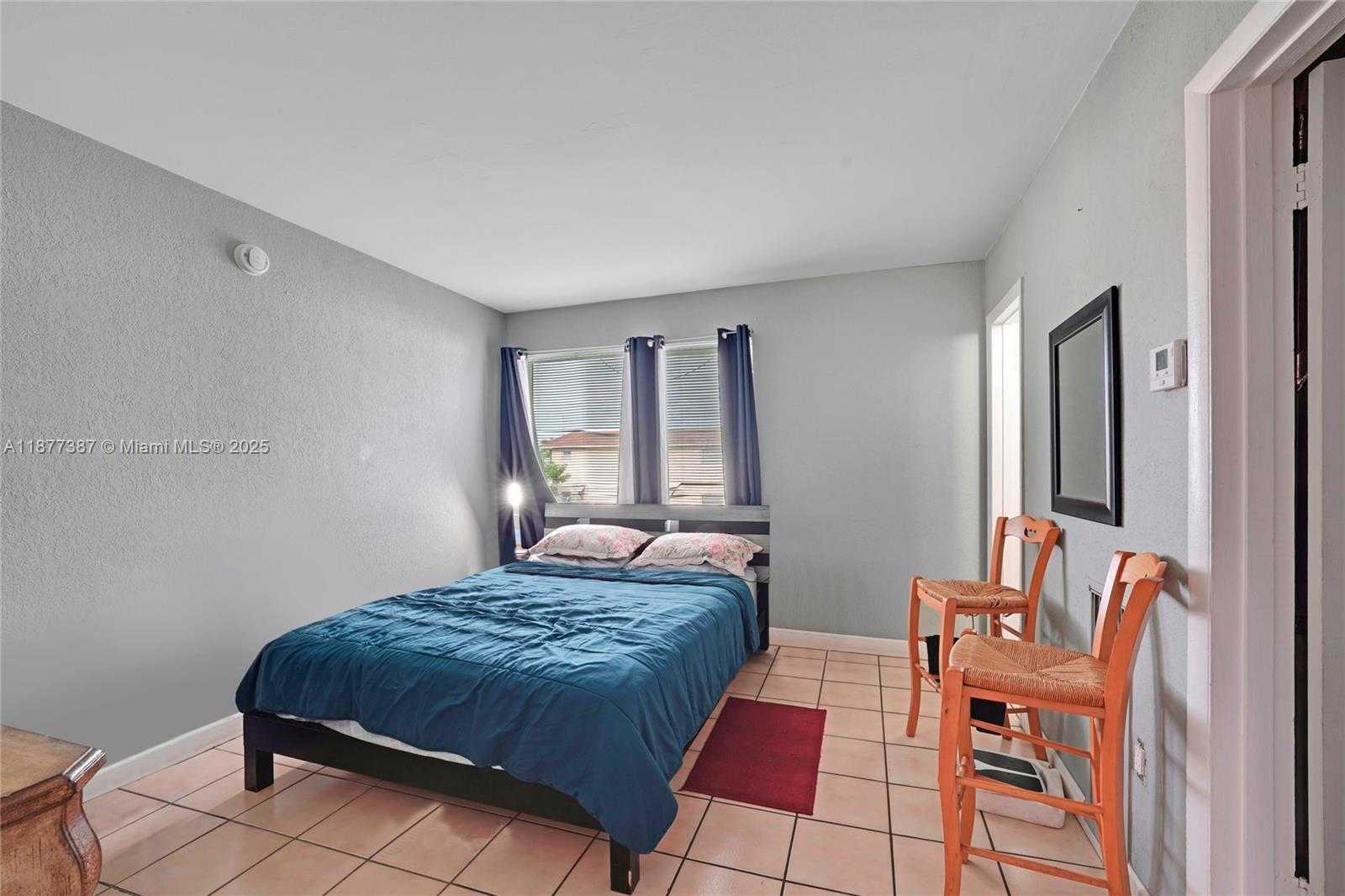 Small Image of 1255 WEST 49TH PL #H202, Hialeah Number 3