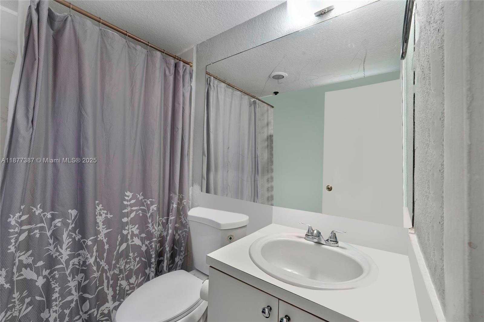 Small Image of 1255 WEST 49TH PL #H202, Hialeah Number 6