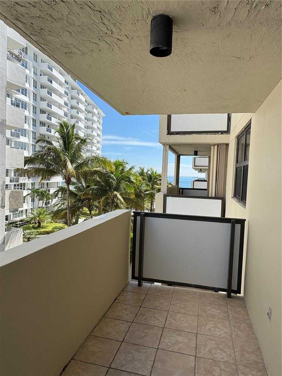 Small Image of 1621 COLLINS AVE #705, Miami Beach Number 16