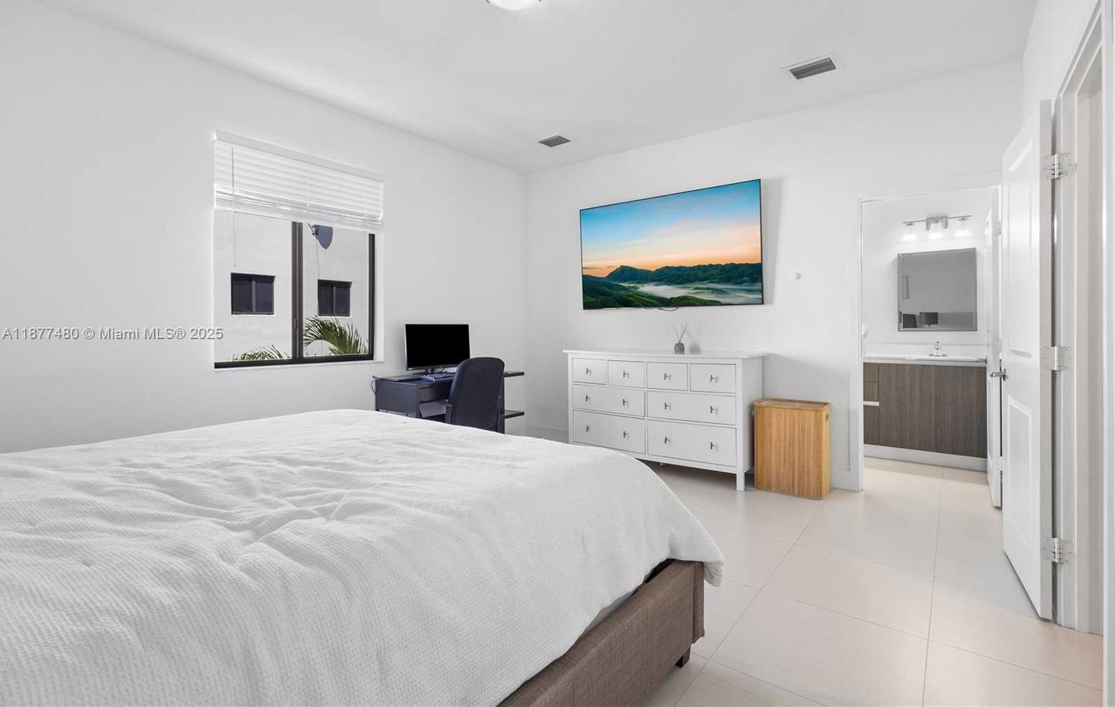 Small Image of 500 SOUTH WEST 91ST AVE, Miami Number 13