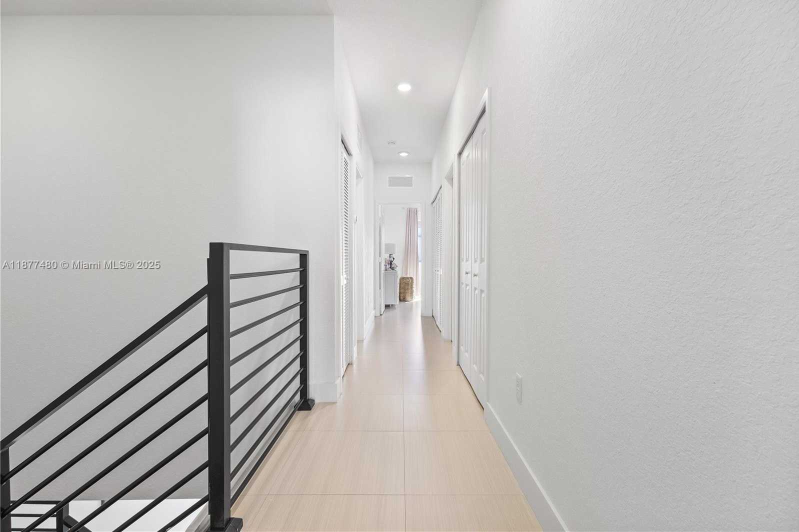 Small Image of 500 SOUTH WEST 91ST AVE, Miami Number 15