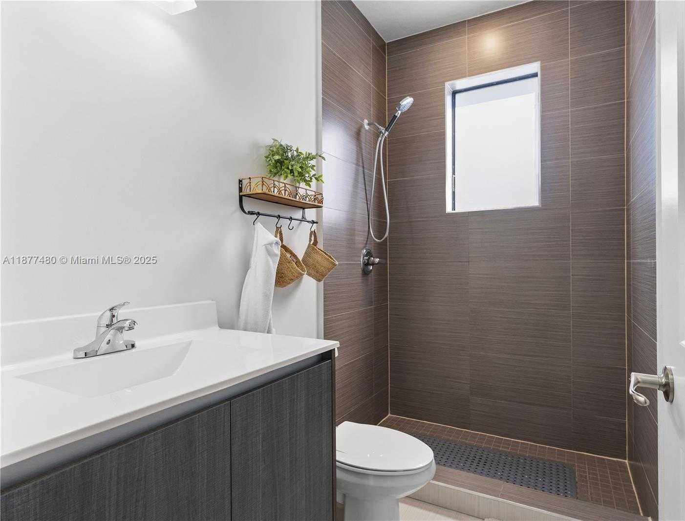 Small Image of 500 SOUTH WEST 91ST AVE, Miami Number 18