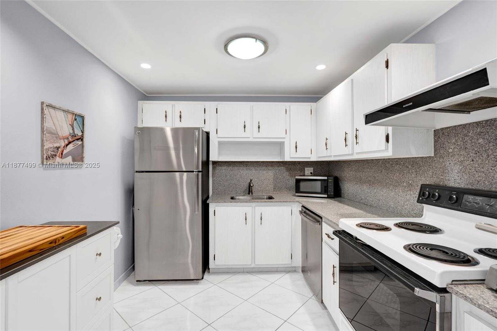 Small Image of 500 THREE ISLANDS BLVD #320, Hallandale Beach Number 12