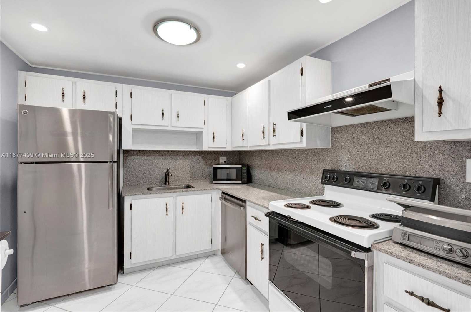 Small Image of 500 THREE ISLANDS BLVD #320, Hallandale Beach Number 13