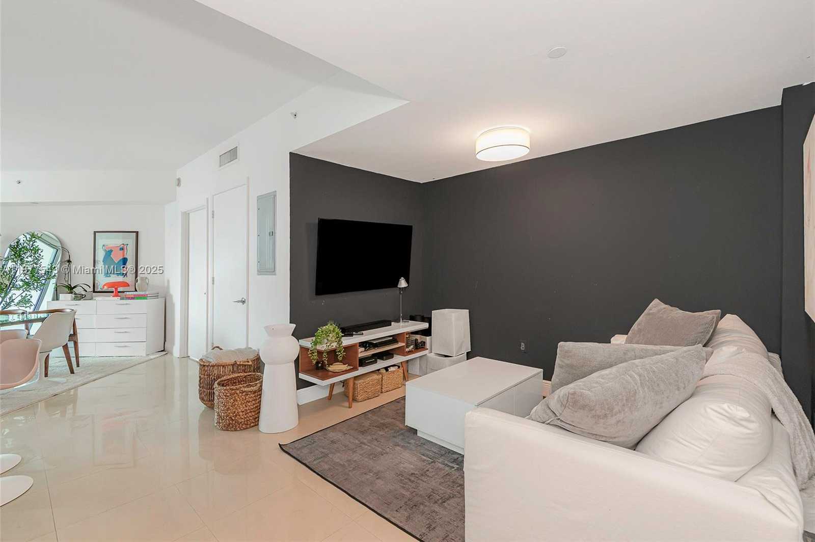 Small Image of 350 SOUTH MIAMI AVE #3508, Miami Number 15