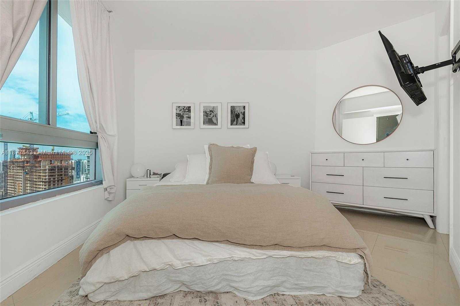 Small Image of 350 SOUTH MIAMI AVE #3508, Miami Number 17