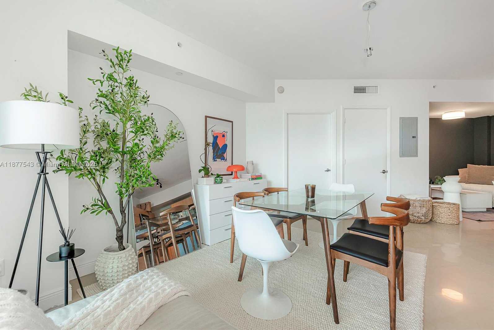 Small Image of 350 SOUTH MIAMI AVE #3508, Miami Number 6