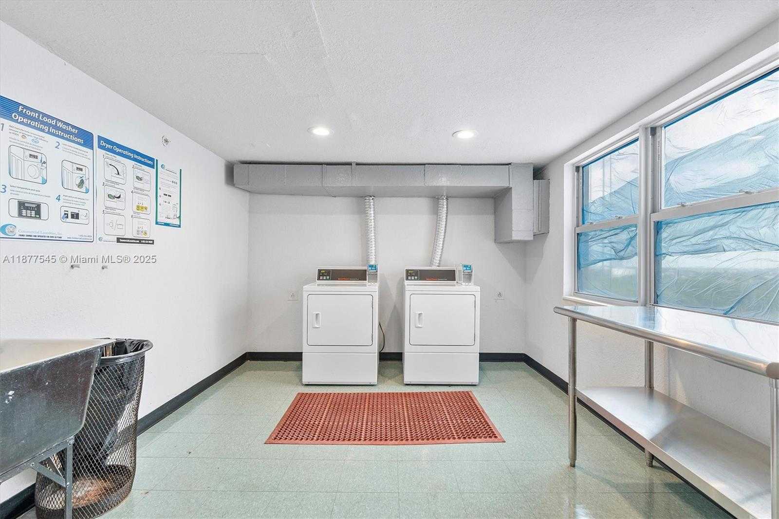 Small Image of 400 KINGS POINT DR #1425, Sunny Isles Beach Number 18