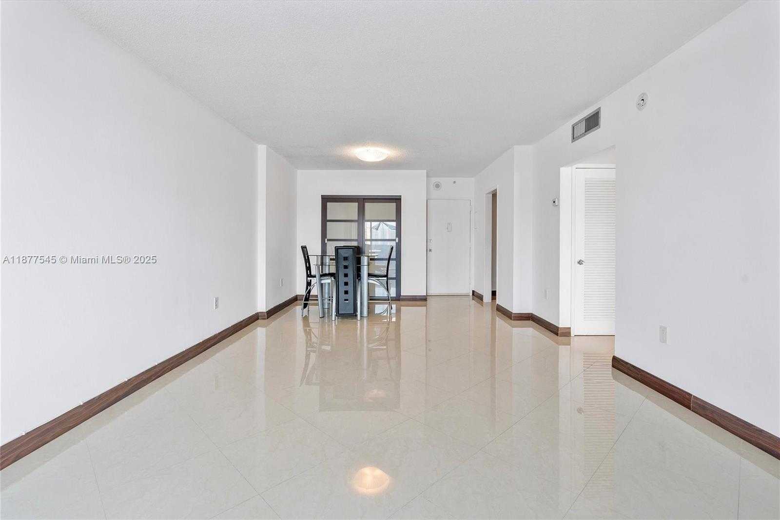 Small Image of 400 KINGS POINT DR #1425, Sunny Isles Beach Number 2
