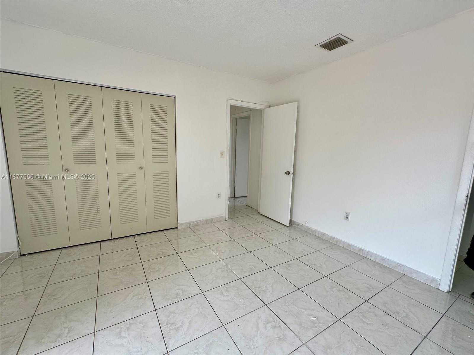 Small Image of 2582 WEST 56TH ST #201, Hialeah Number 18