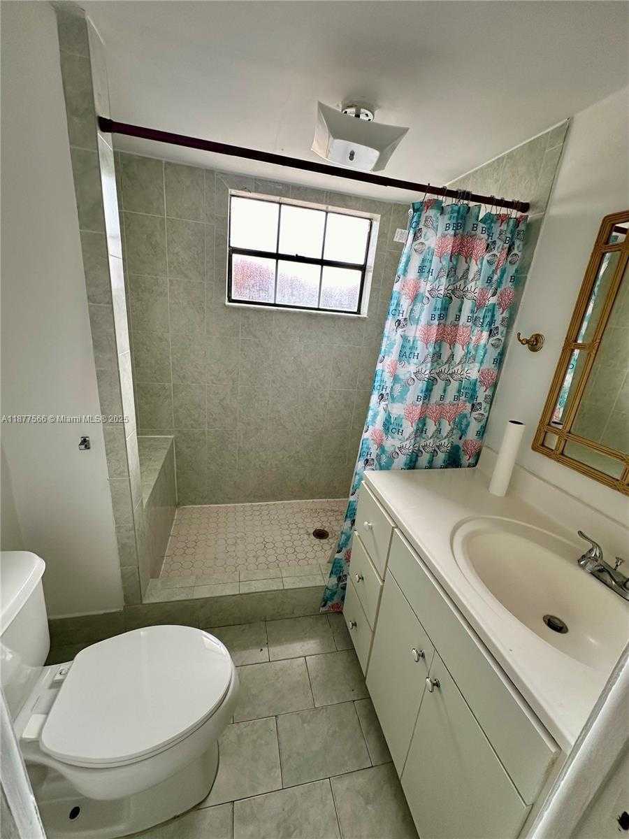 Small Image of 2582 WEST 56TH ST #201, Hialeah Number 6