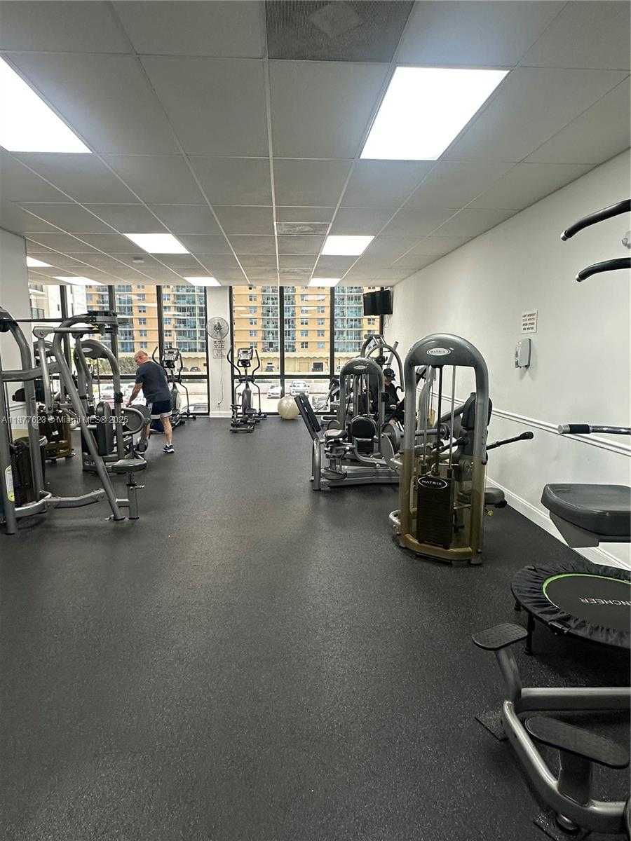 Small Image of 2401 SOUTH OCEAN DR #2504, Hollywood Number 37