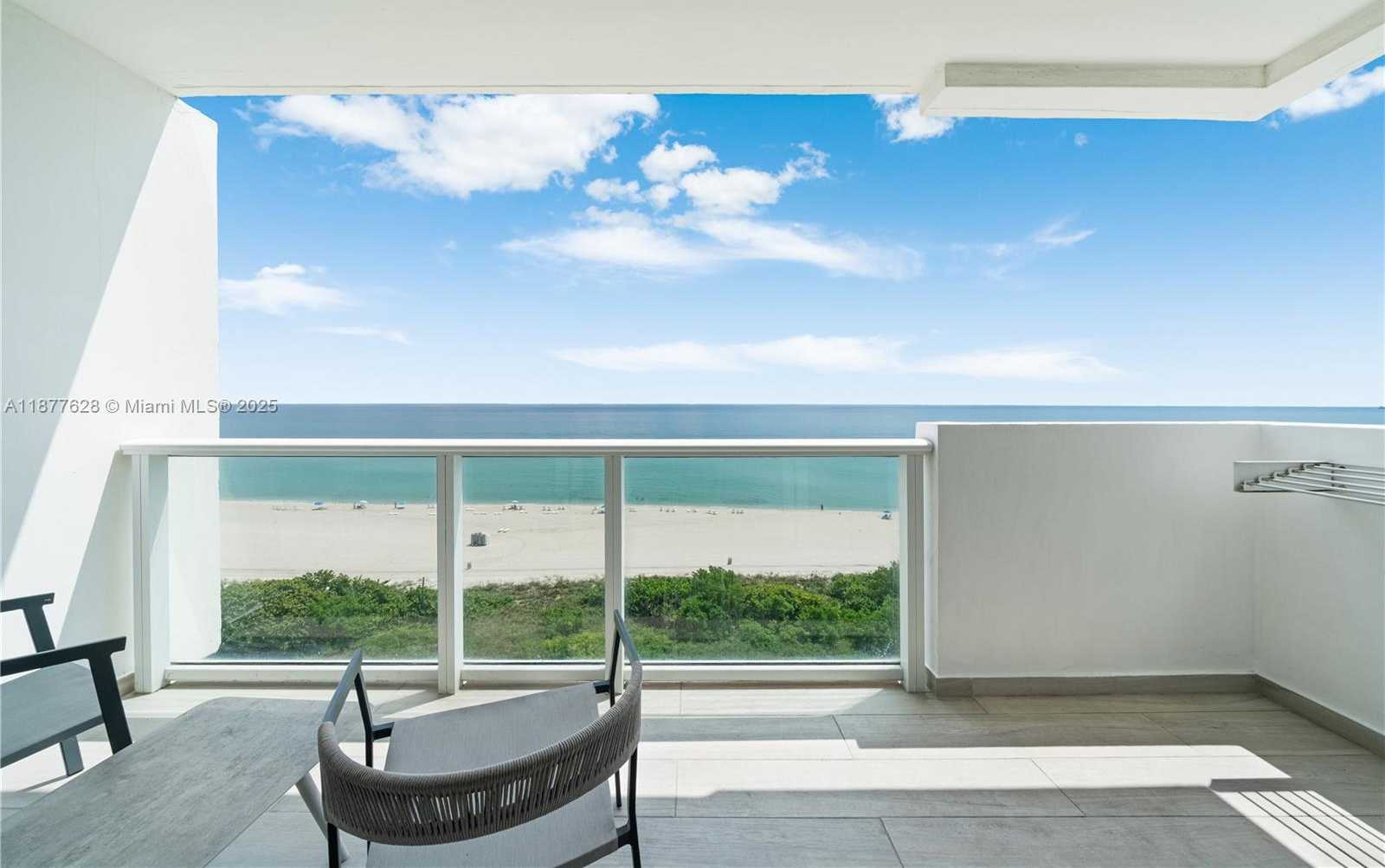 Small Image of 5601 COLLINS AVE #1011, Miami Beach Number 14