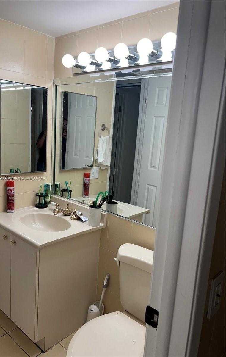 Small Image of 8875 FONTAINEBLEAU BLVD #203, Miami Number 12