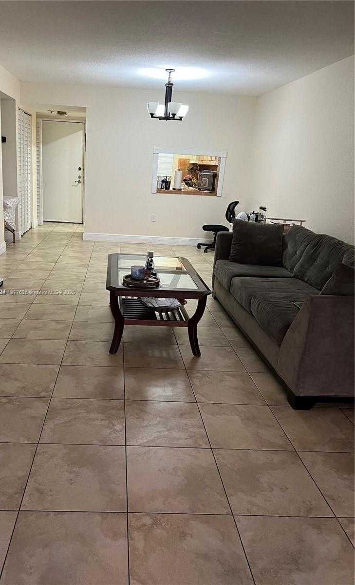 Small Image of 8875 FONTAINEBLEAU BLVD #203, Miami Number 4