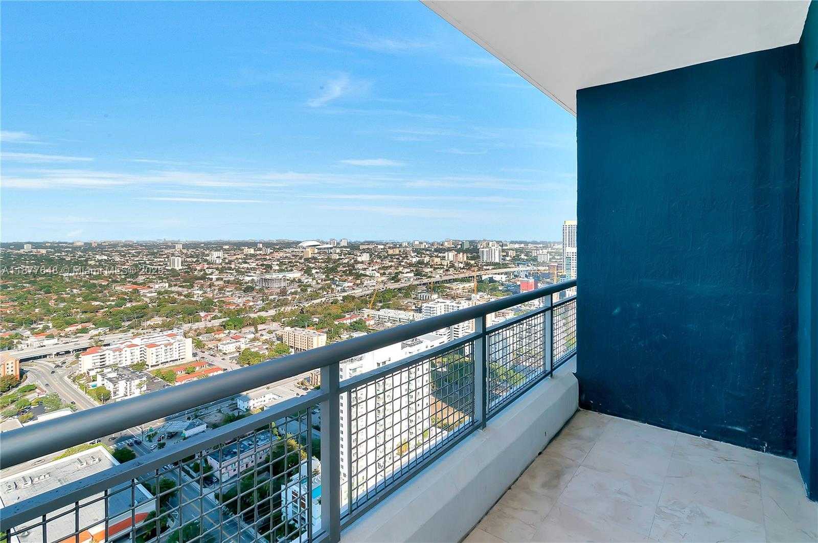 Small Image of 60 SOUTH WEST 13TH ST #3402, Miami Number 12