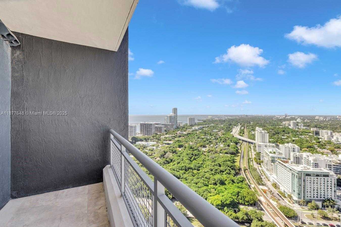 Small Image of 60 SOUTH WEST 13TH ST #3402, Miami Number 21