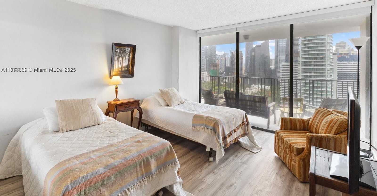 Small Image of 1901 BRICKELL AVE #B2413, Miami Number 15