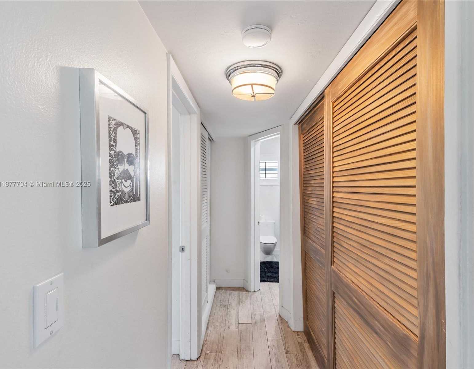 Small Image of 255 SUNRISE DR #307, Key Biscayne Number 14