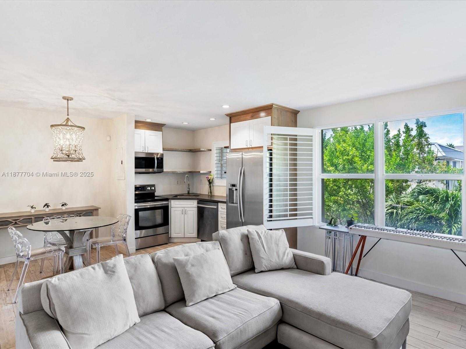 Small Image of 255 SUNRISE DR #307, Key Biscayne Number 8