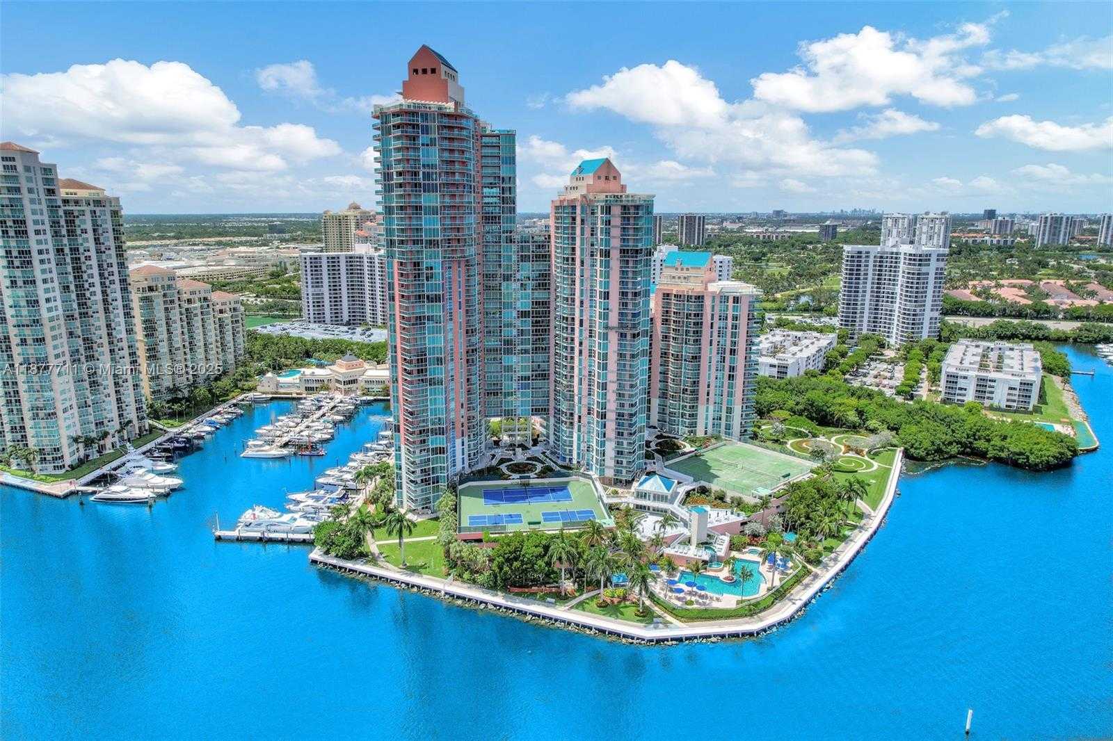 Small Image of 3370 HIDDEN BAY DR #2915, Aventura Number 56