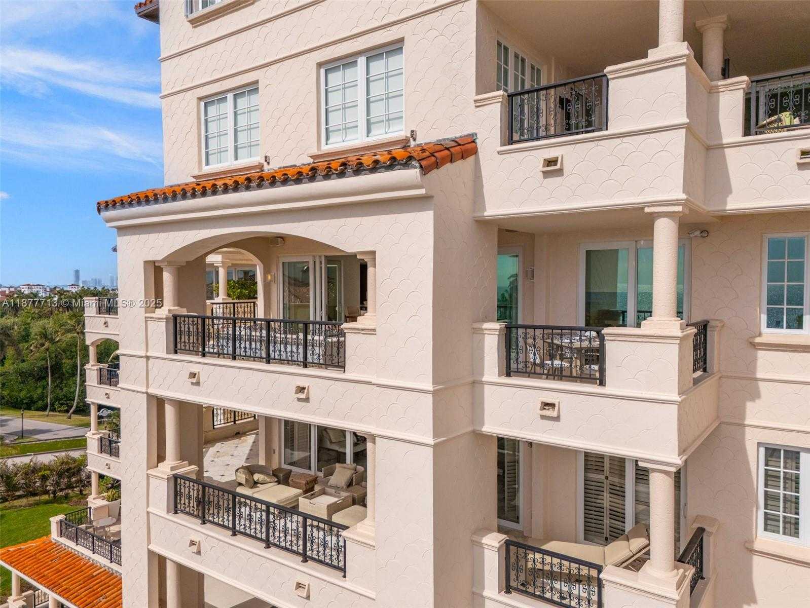 Small Image of 7966 FISHER ISLAND DR #7966, Miami Beach Number 47