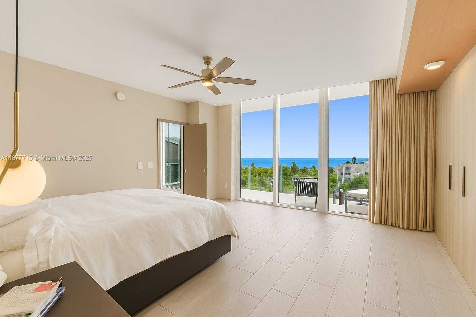 Small Image of 1 COLLINS AVE #PH702, Miami Beach Number 12
