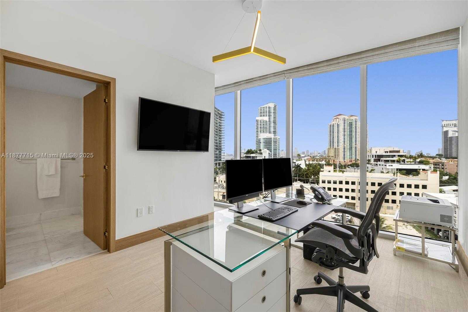 Small Image of 1 COLLINS AVE #PH702, Miami Beach Number 15
