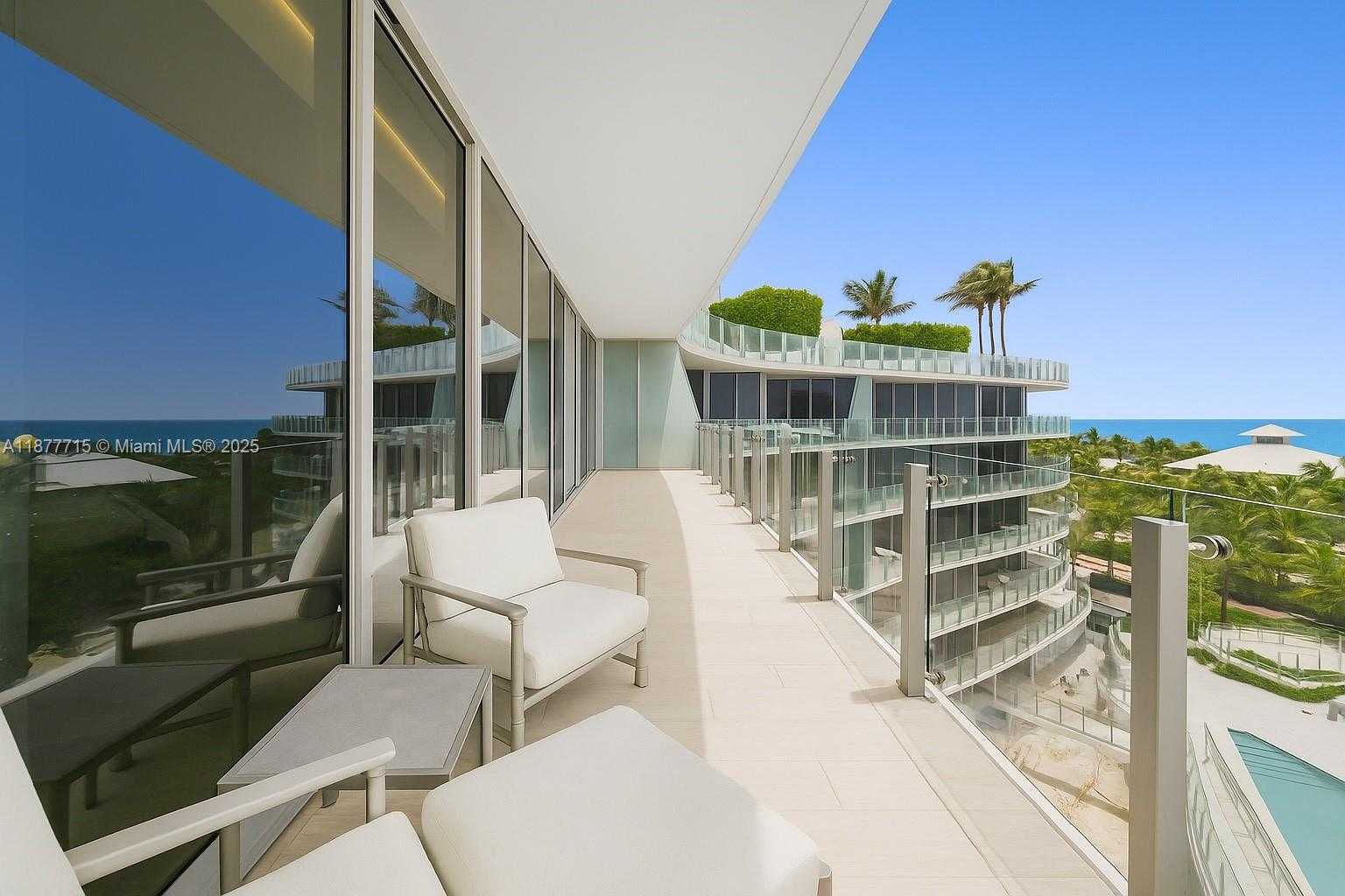 Small Image of 1 COLLINS AVE #PH702, Miami Beach Number 19