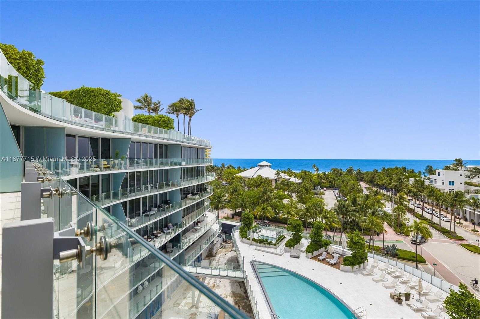 Small Image of 1 COLLINS AVE #PH702, Miami Beach Number 21