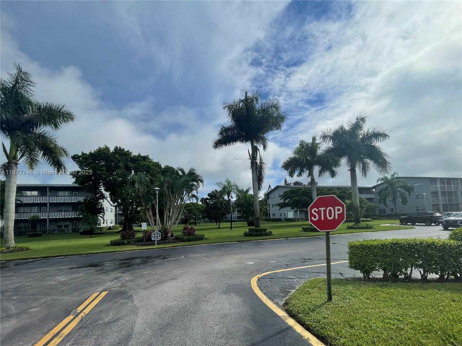 Small Image of 251 SOUTH SUFFOLK F #251, Boca Raton Number 24