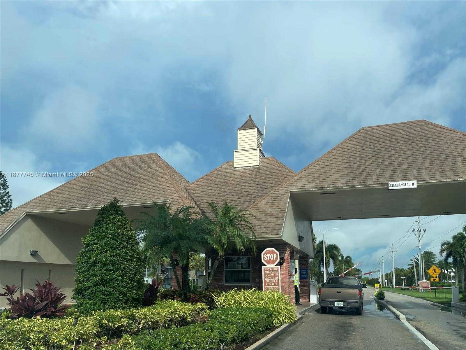 Small Image of 251 SOUTH SUFFOLK F #251, Boca Raton Number 25