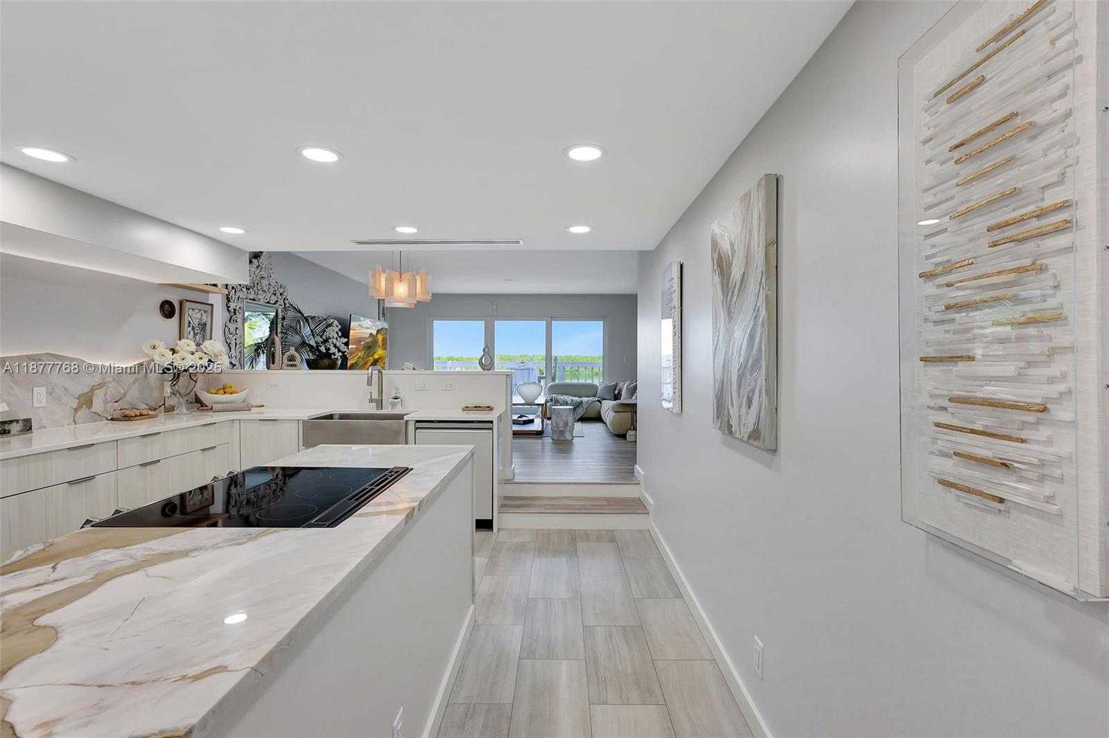Small Image of 2404 HARBOUR COVE DR, Hutchinson Island Number 11