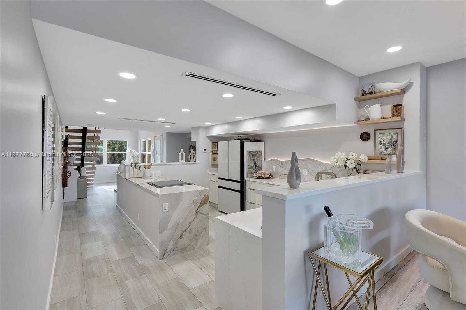 Small Image of 2404 HARBOUR COVE DR, Hutchinson Island Number 20