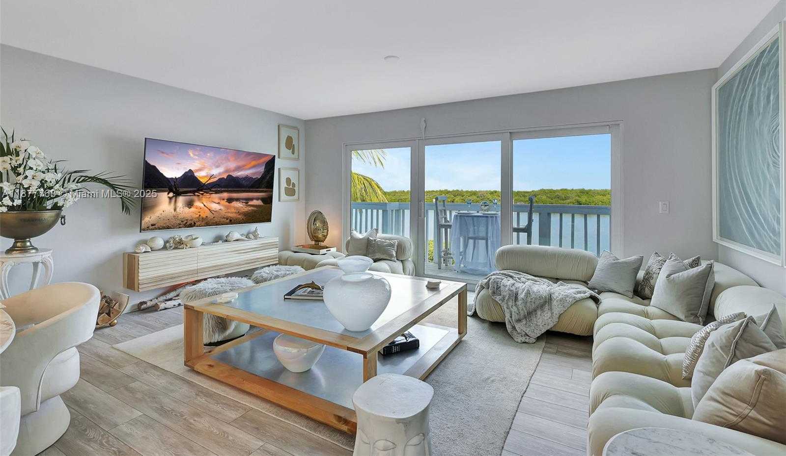 Small Image of 2404 HARBOUR COVE DR, Hutchinson Island Number 23