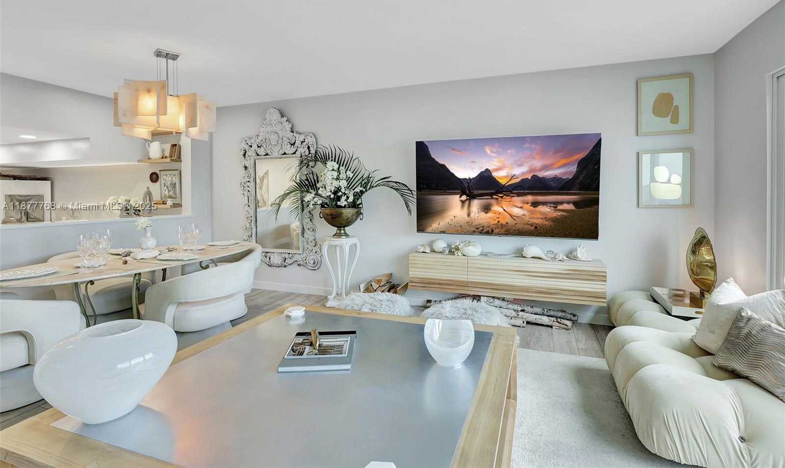 Small Image of 2404 HARBOUR COVE DR, Hutchinson Island Number 24