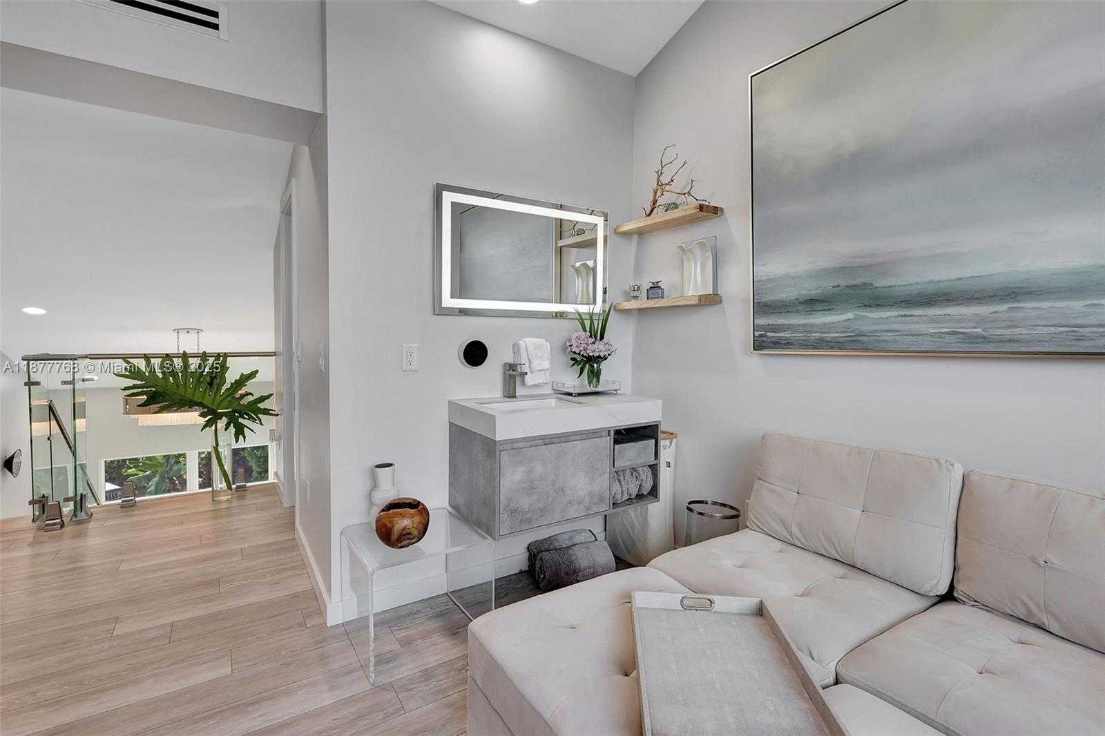 Small Image of 2404 HARBOUR COVE DR, Hutchinson Island Number 35