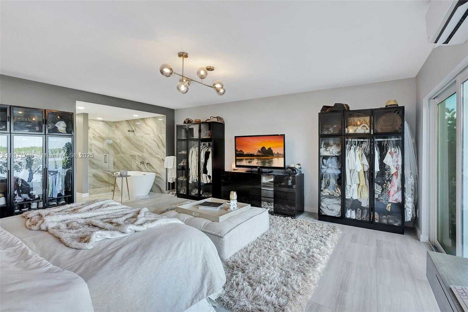 Small Image of 2404 HARBOUR COVE DR, Hutchinson Island Number 43