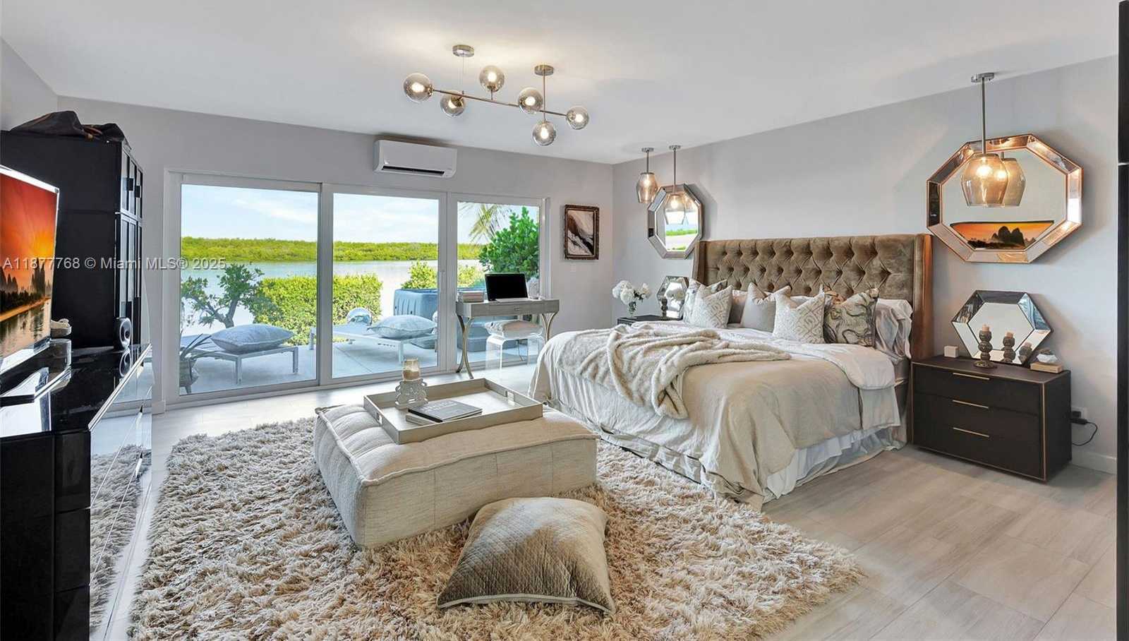 Small Image of 2404 HARBOUR COVE DR, Hutchinson Island Number 44