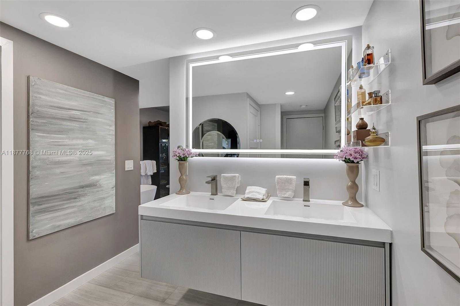 Small Image of 2404 HARBOUR COVE DR, Hutchinson Island Number 46