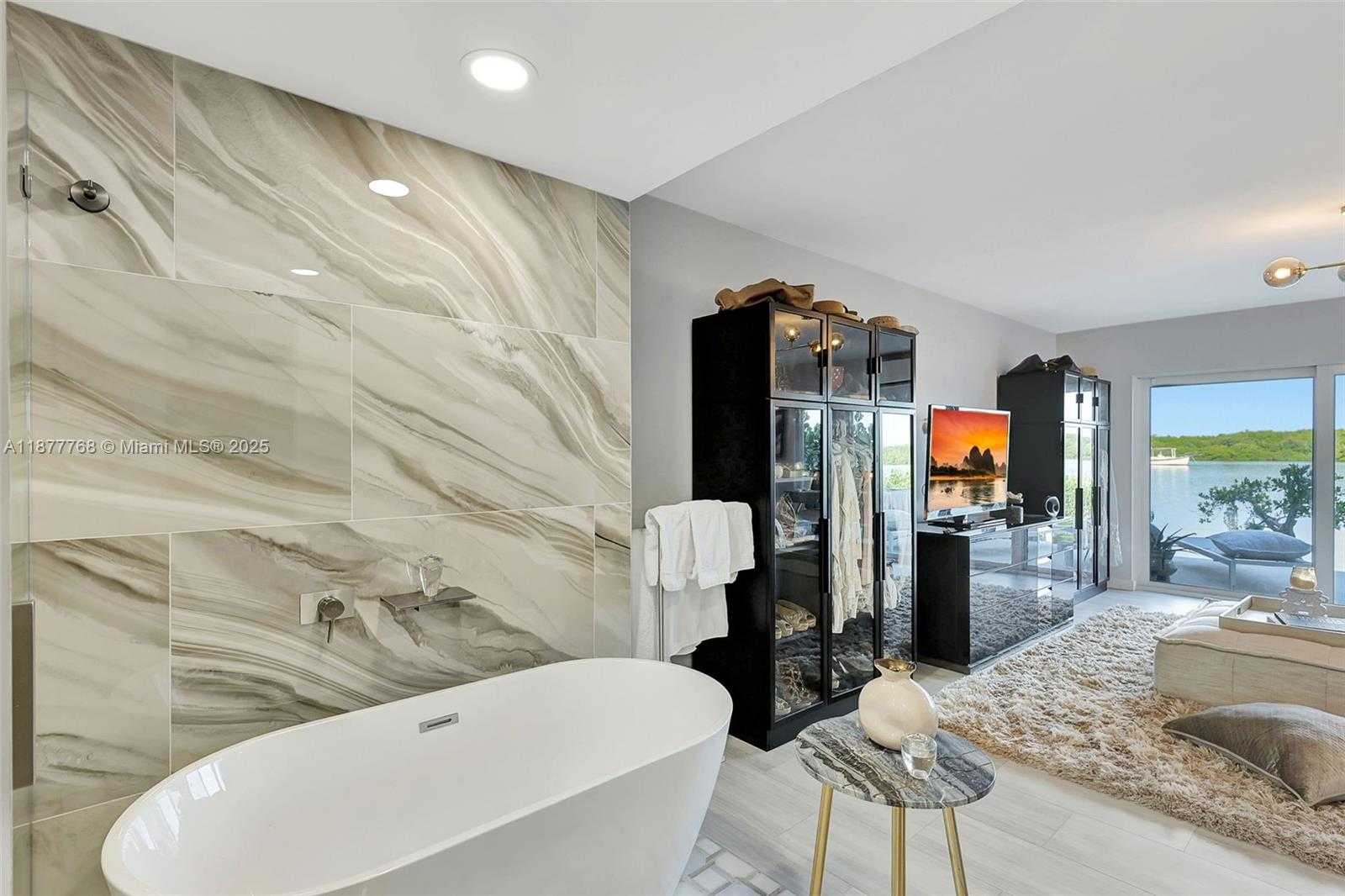 Small Image of 2404 HARBOUR COVE DR, Hutchinson Island Number 48