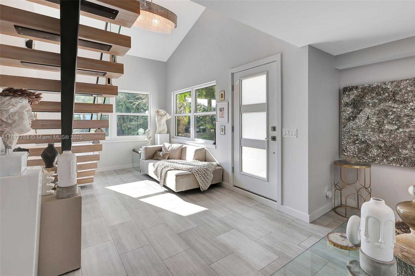 Small Image of 2404 HARBOUR COVE DR, Hutchinson Island Number 5