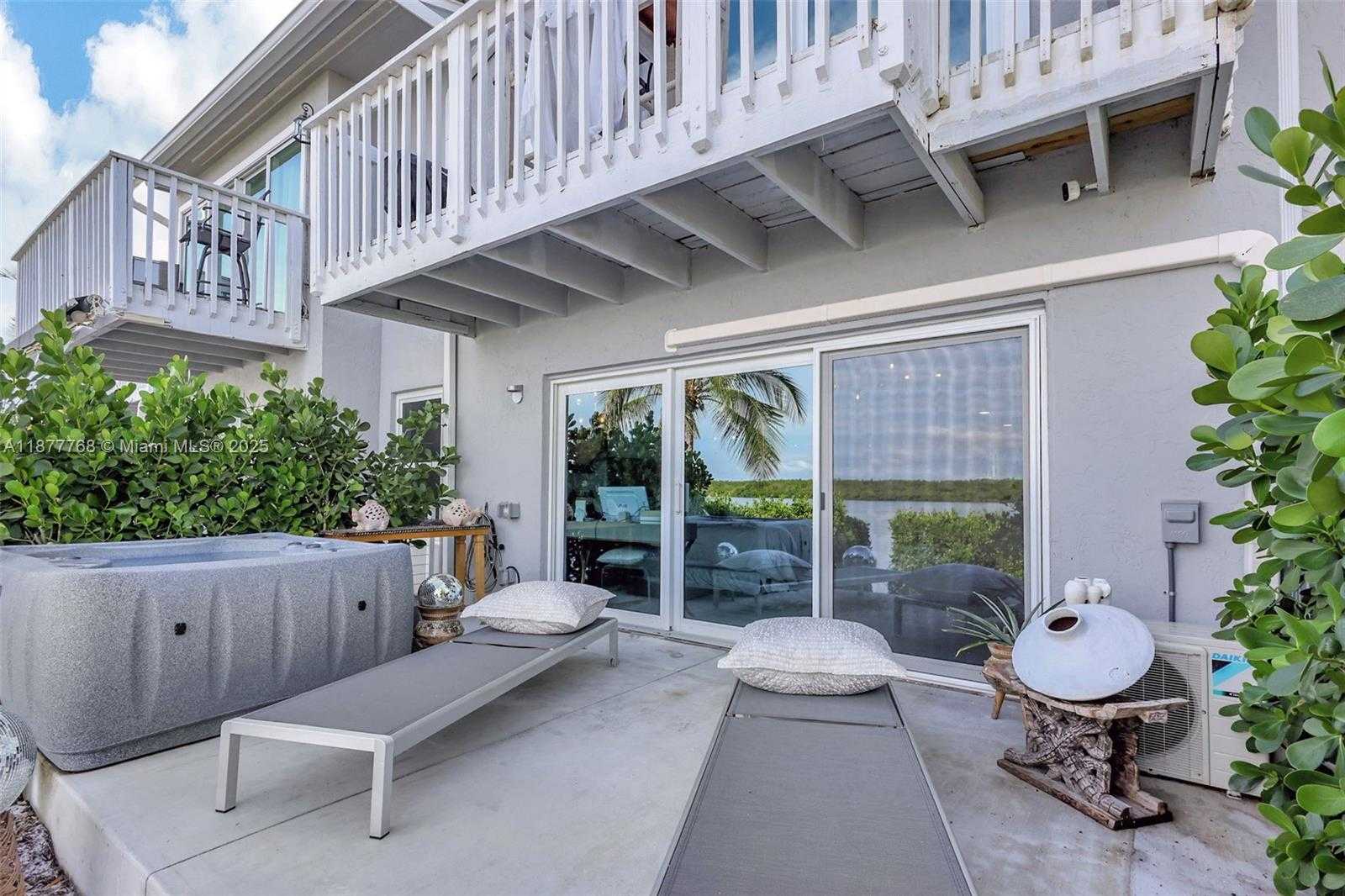 Small Image of 2404 HARBOUR COVE DR, Hutchinson Island Number 53