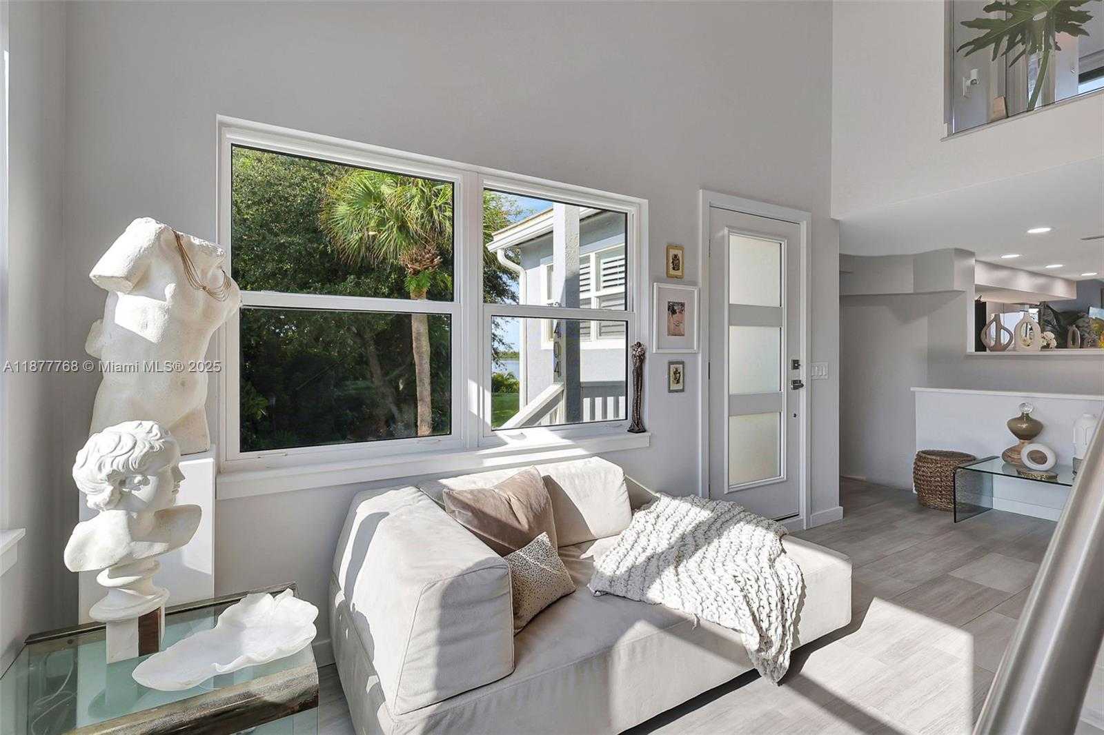 Small Image of 2404 HARBOUR COVE DR, Hutchinson Island Number 6