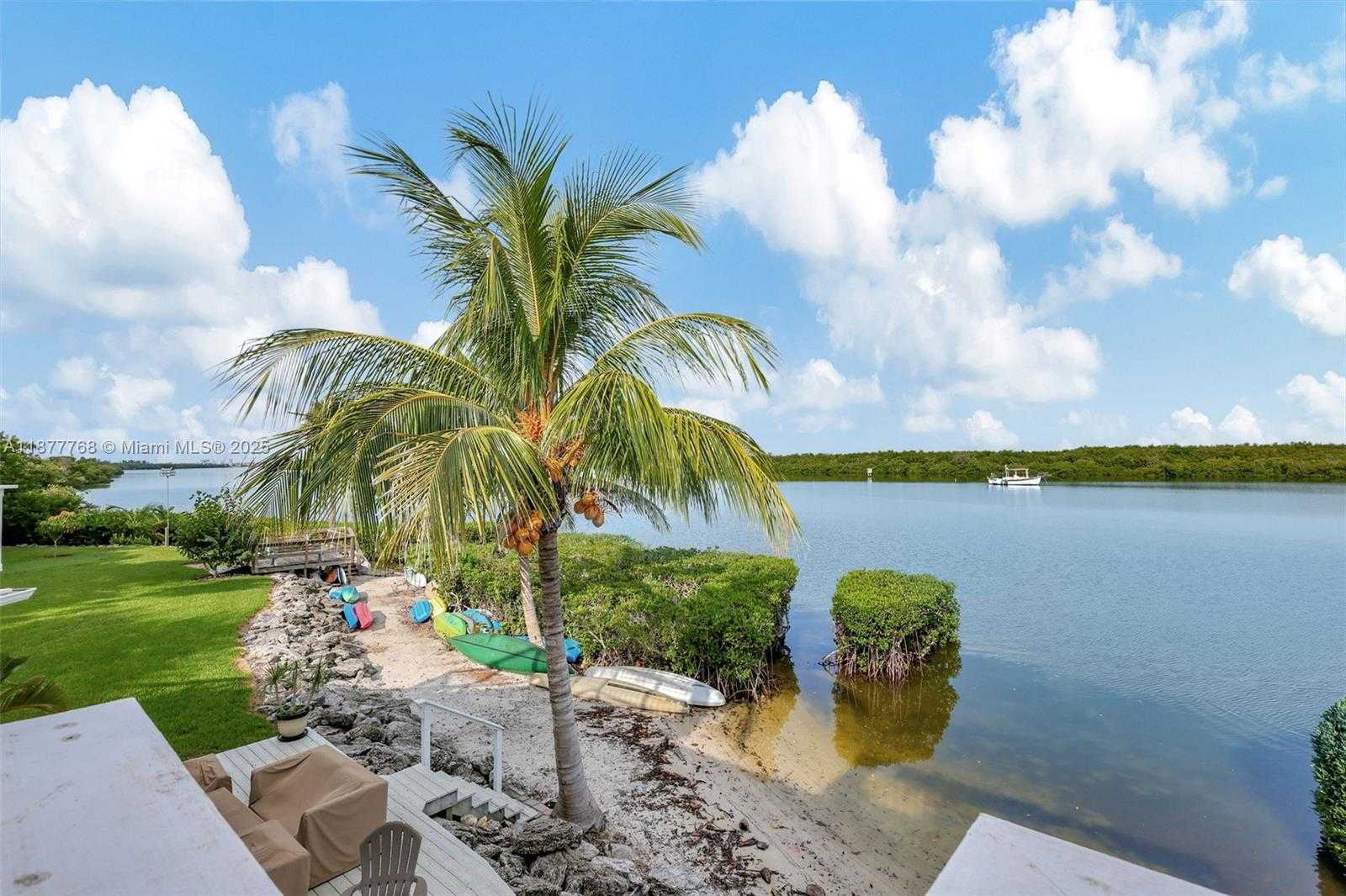 Small Image of 2404 HARBOUR COVE DR, Hutchinson Island Number 60