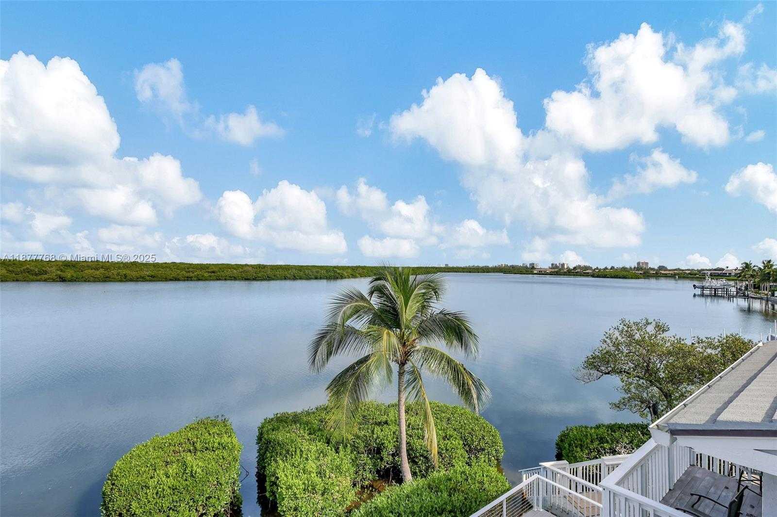 Small Image of 2404 HARBOUR COVE DR, Hutchinson Island Number 63