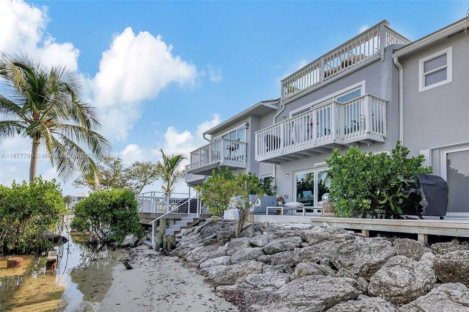 Small Image of 2404 HARBOUR COVE DR, Hutchinson Island Number 65