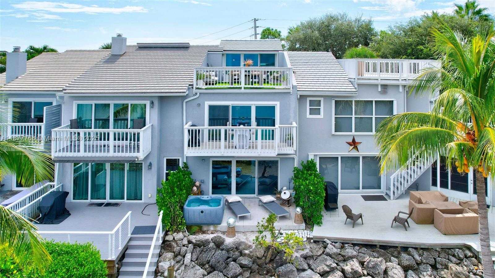 Small Image of 2404 HARBOUR COVE DR, Hutchinson Island Number 72